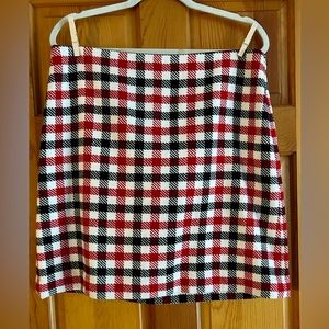 Talbots large petite plaid skirt black and red